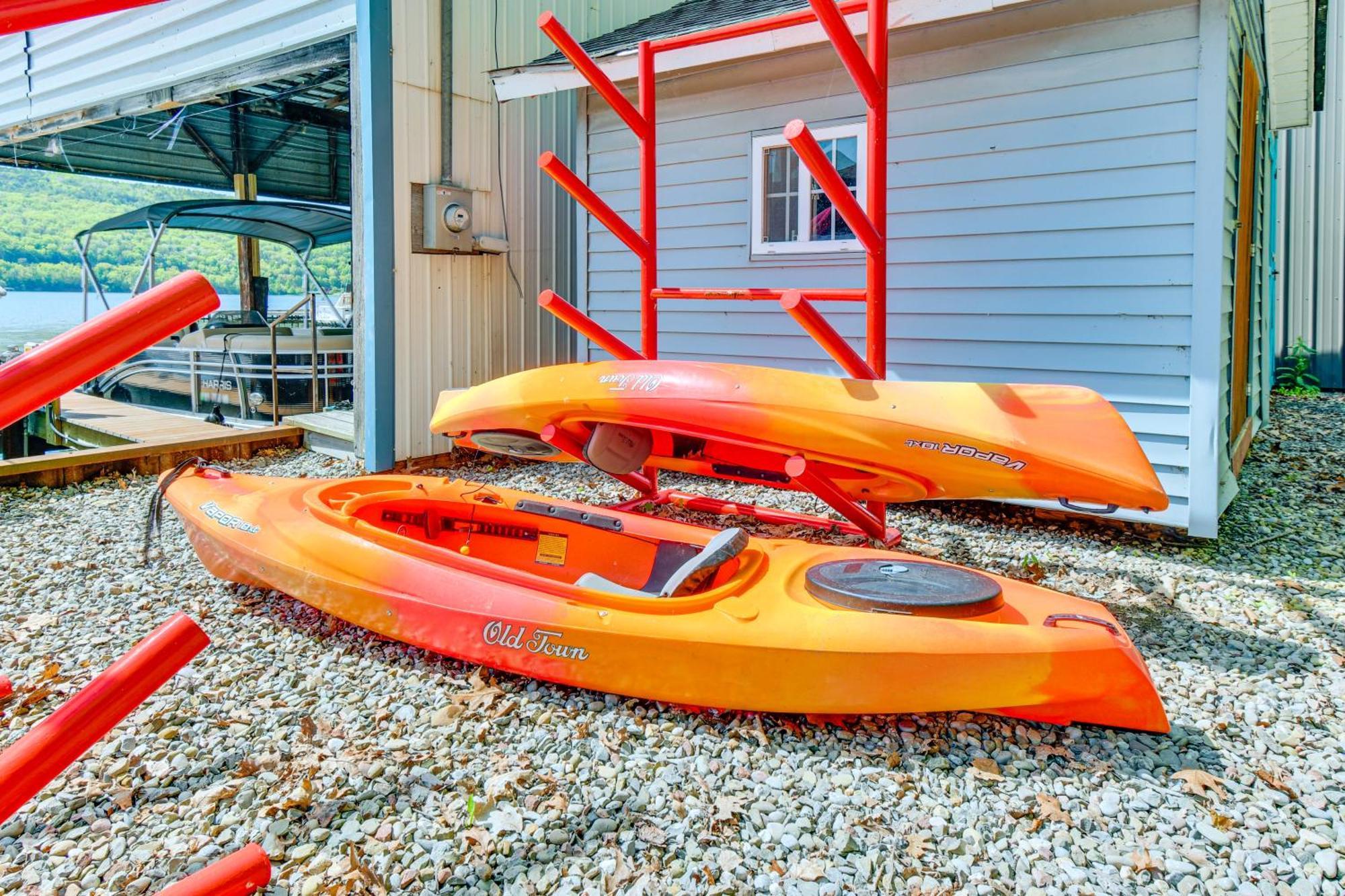 Lake-View Home With Pool In Hammondsport! Exterior foto